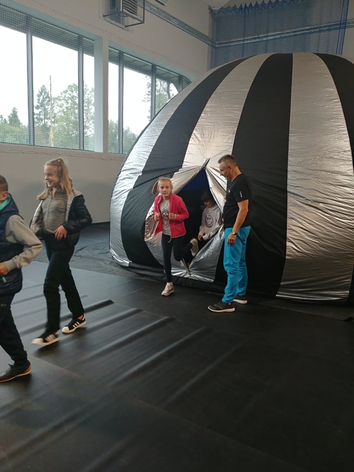 Planetarium w szkole w Murzasichlu